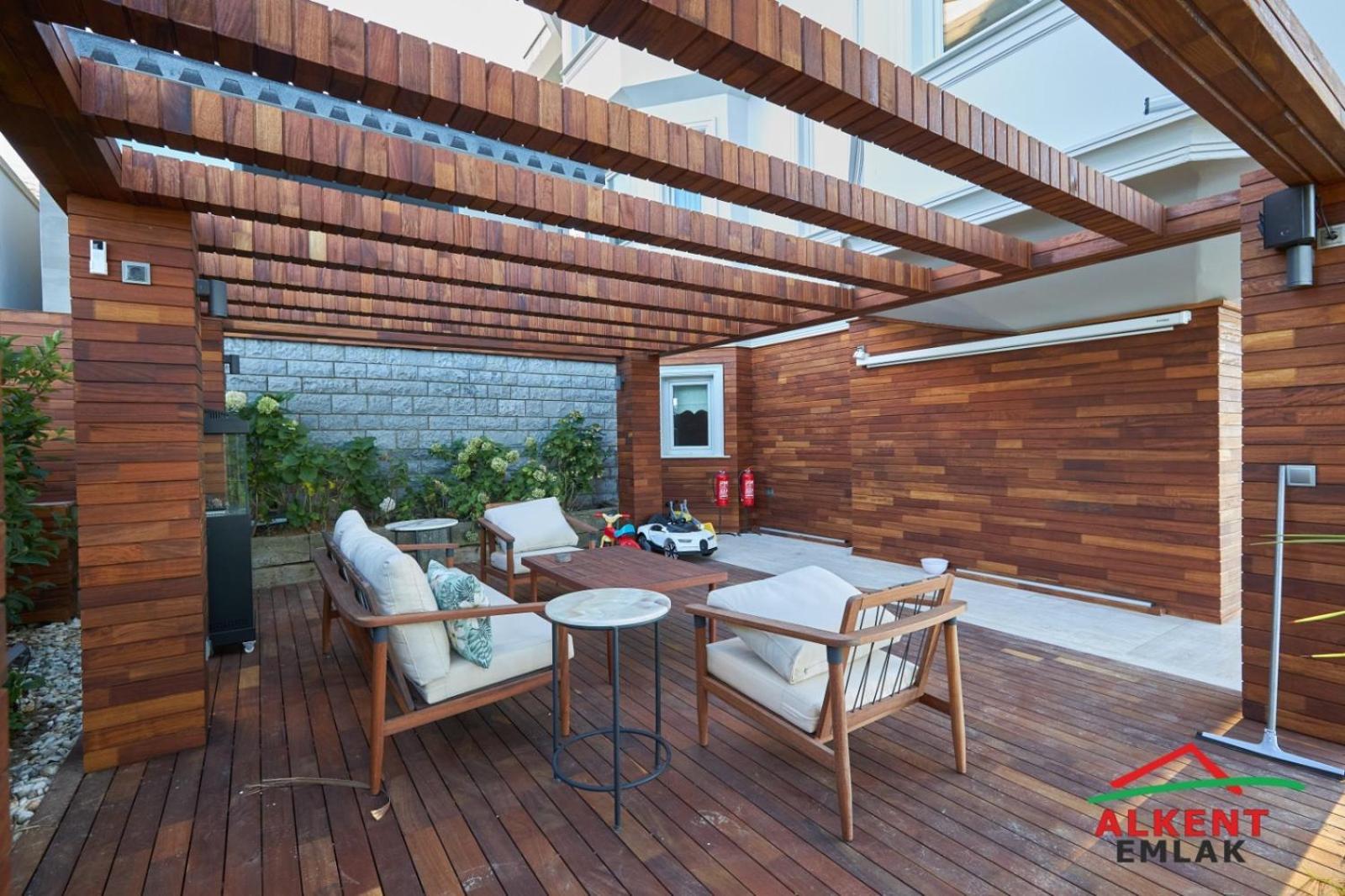 Kilyos Lueks Malikane Villa