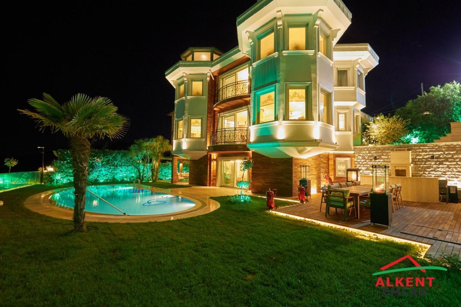 Kilyos Lueks Malikane Villa Provincia di Istanbul